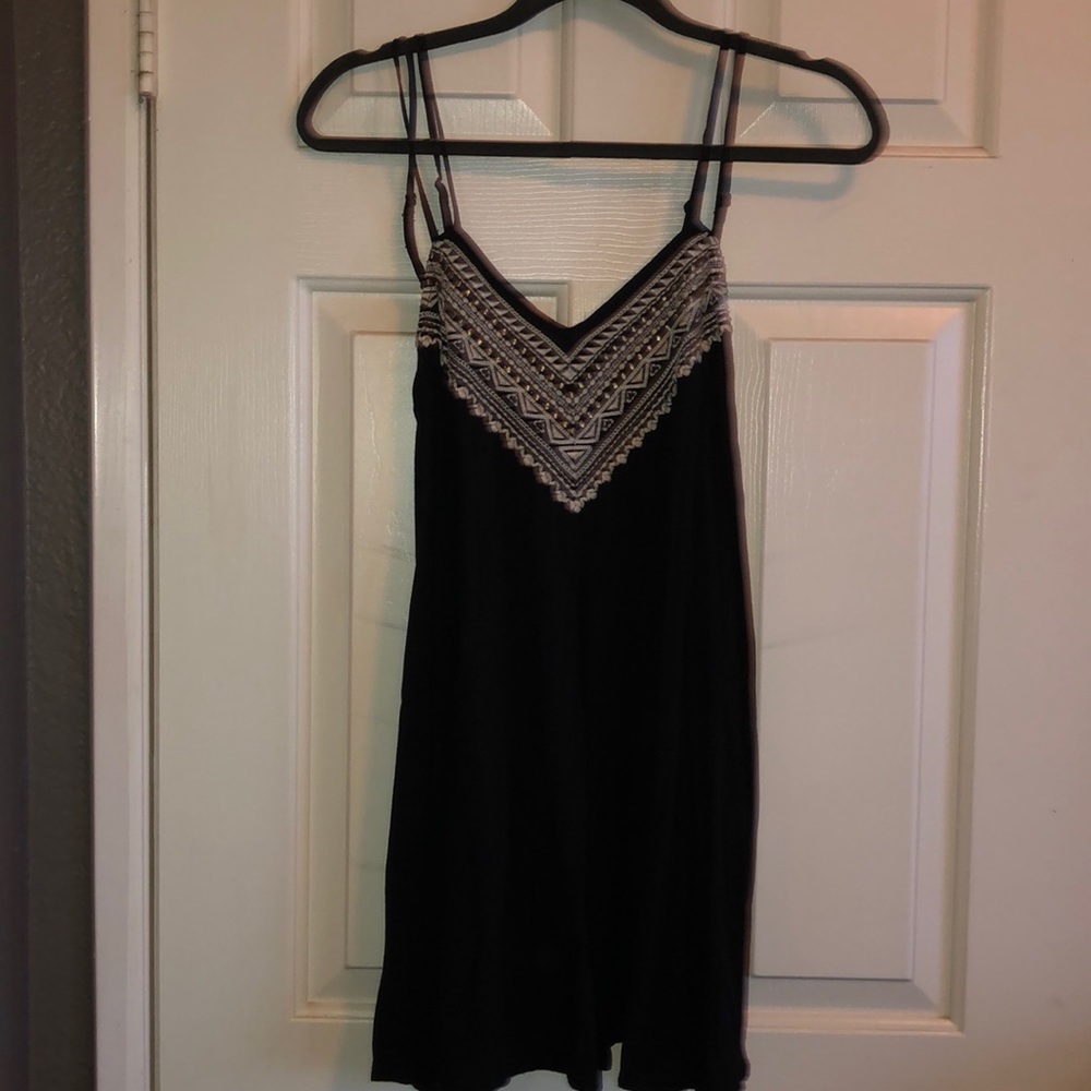 AMERICAN EAGLE BLACK DRESS WITH WHITE PATTERN